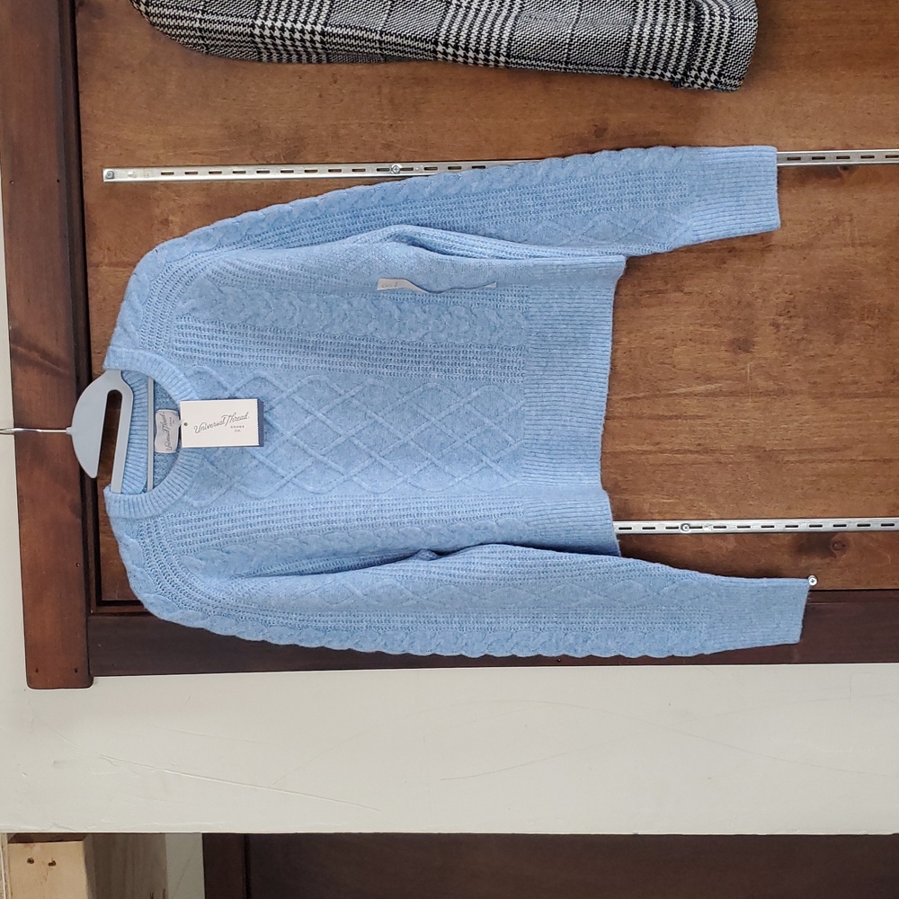 NWT Universal Threads Blue Sweater Small
